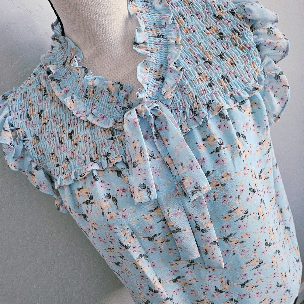 Pleione Sky Blue Floral Smocked Ruffle Tie-Front Camisole size XS